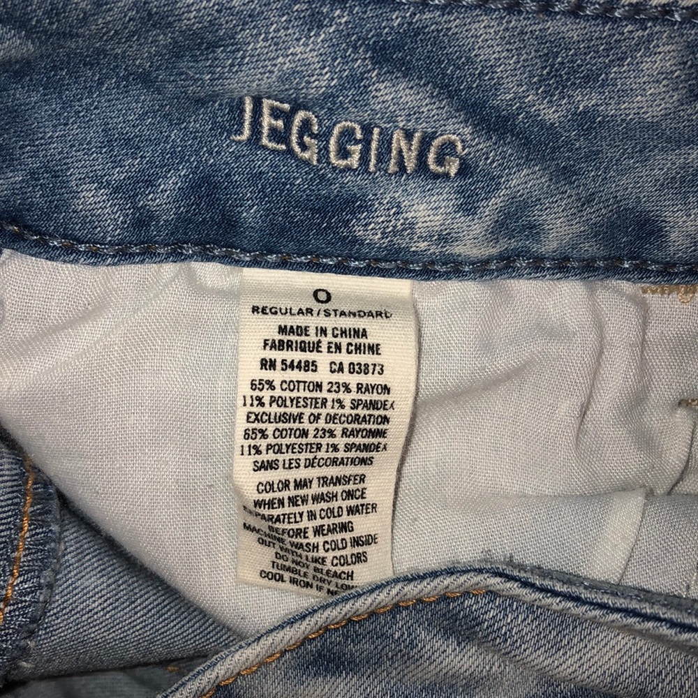 Jeans - Picture 2 of 4